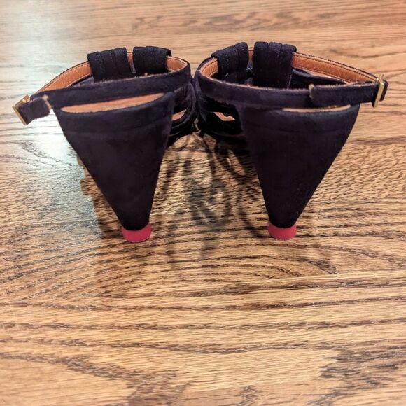 Chie Mihara suede strappy heels sandals - Picture 6 of 11